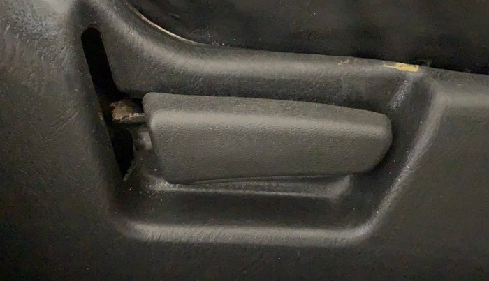 2019 Maruti Alto LXI CNG, CNG, Manual, 44,318 km, Driver Side Adjustment Panel