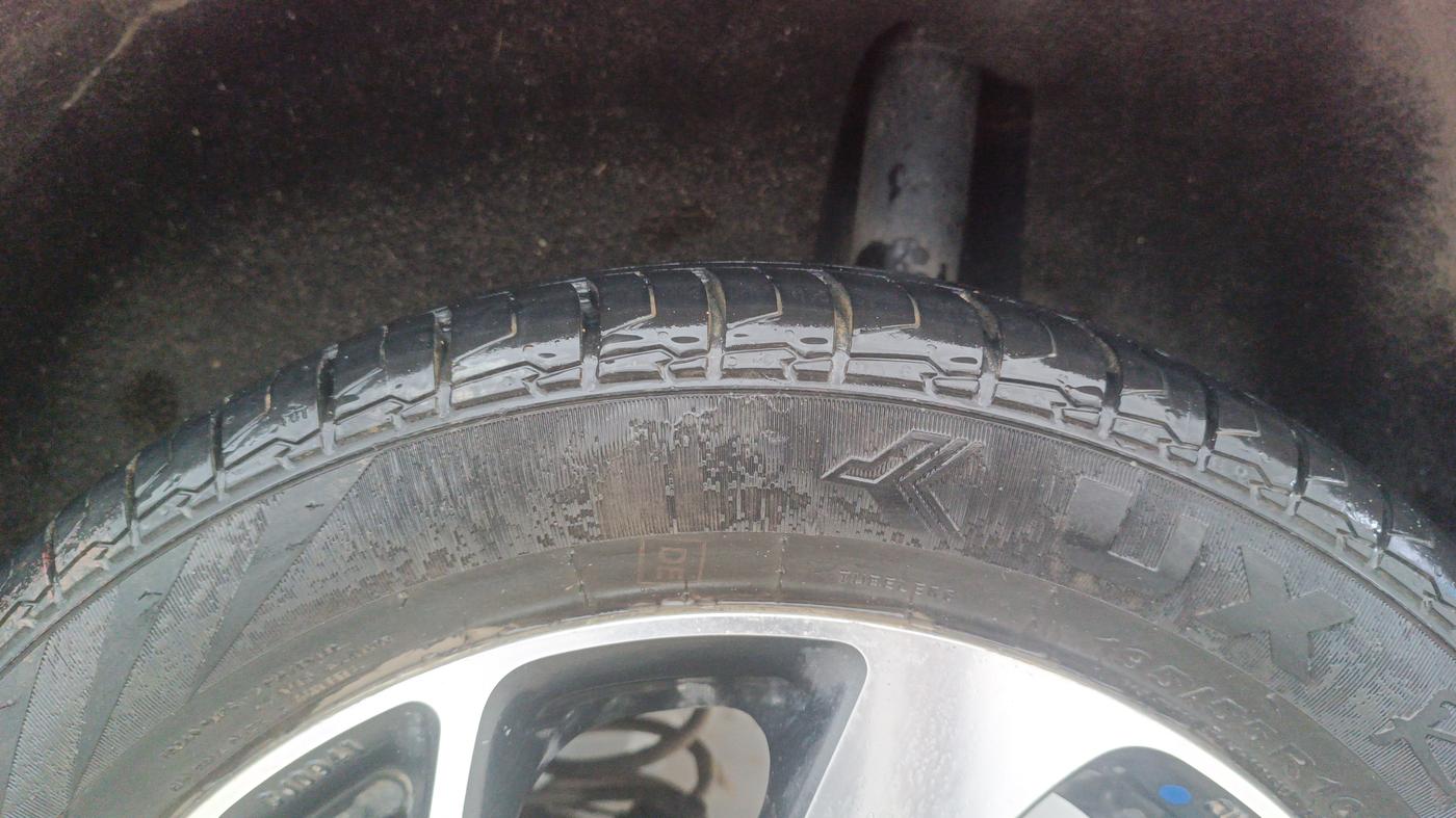2021 Maruti Baleno ZETA PETROL 1.2, Petrol, Manual, 61,627 km, Left Rear Tyre Tread