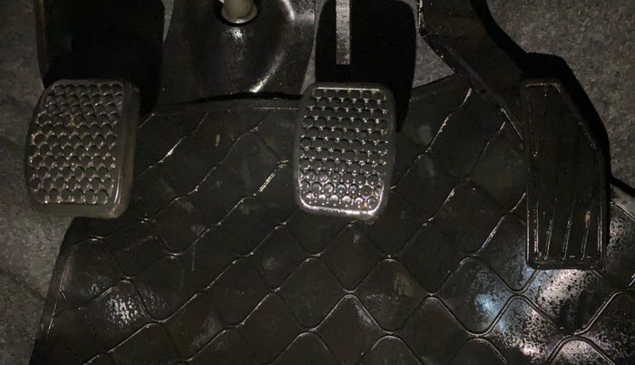 2016 Maruti Alto K10 LXI, Petrol, Manual, 14,254 km, Pedals