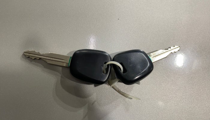 2016 Maruti Alto K10 LXI, Petrol, Manual, 14,254 km, Key Close Up