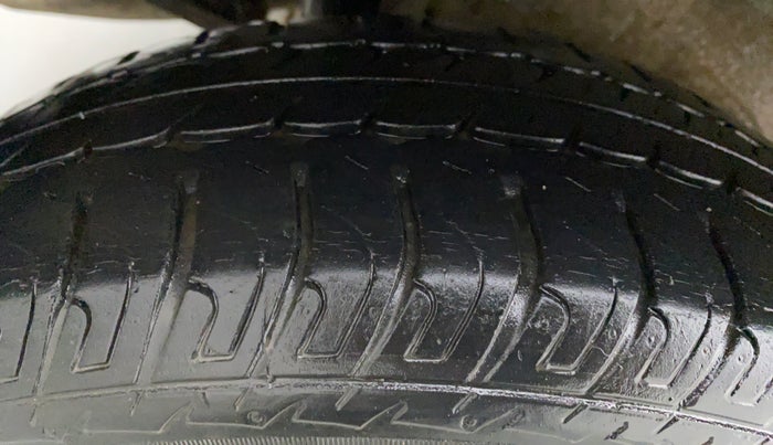 2017 Maruti Wagon R 1.0 VXI, CNG, Manual, 25,459 km, Right Rear Tyre Tread