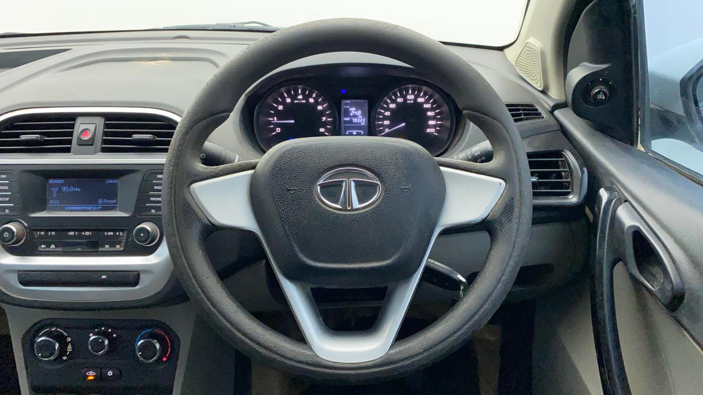 2017 Tata Tiago XT DIESEL, Diesel, Manual, 79,339 km, Steering Wheel Close Up