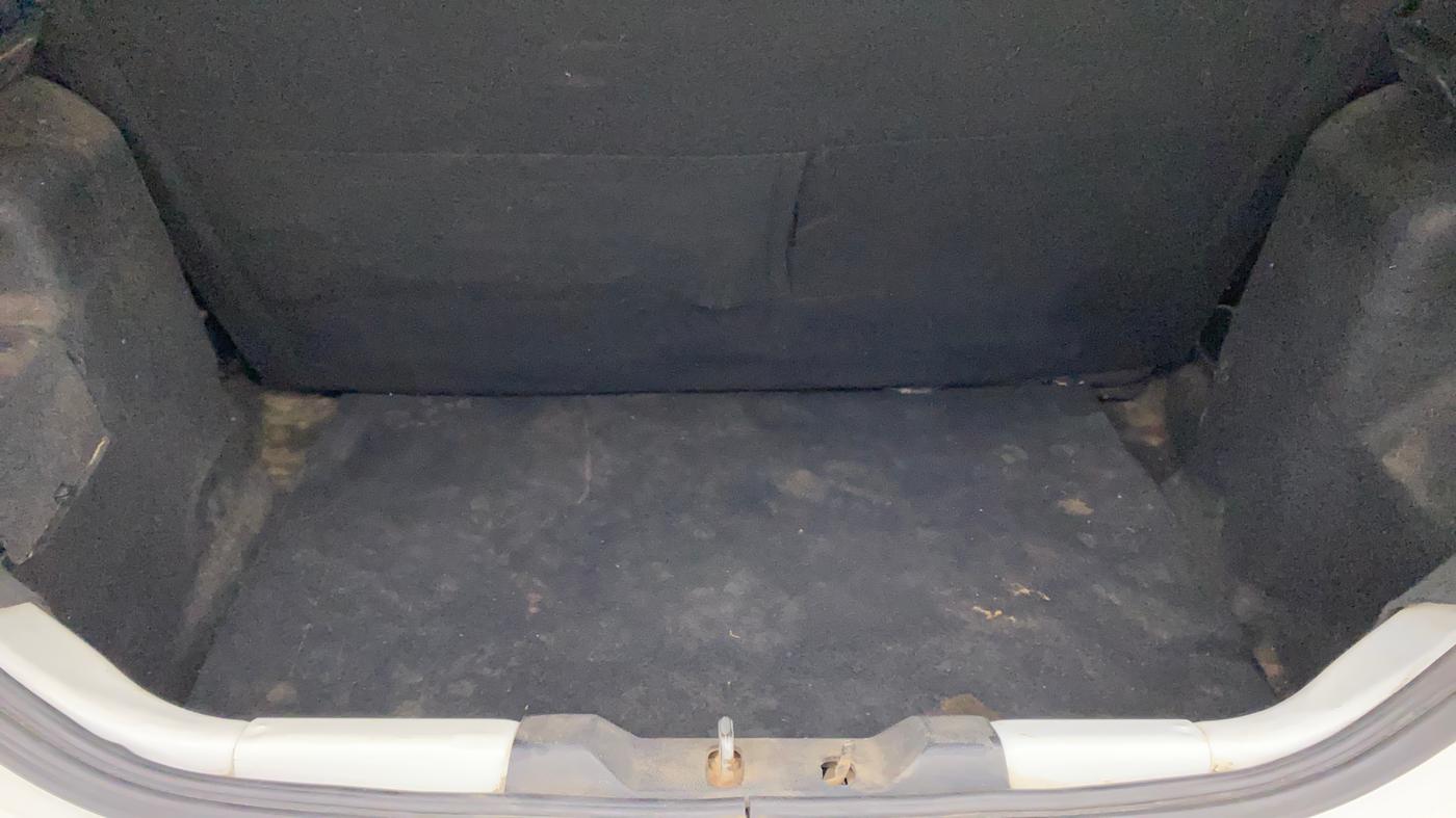 2017 Tata Tiago XT DIESEL, Diesel, Manual, 79,339 km, Boot Inside