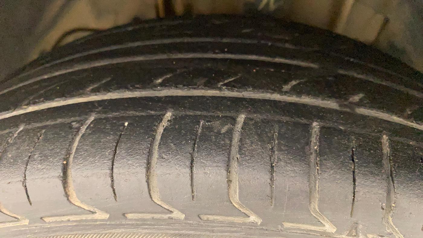 2017 Tata Tiago XT DIESEL, Diesel, Manual, 79,339 km, Left Front Tyre Tread