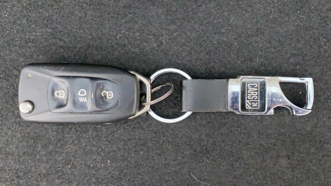 2017 Tata Tiago XT DIESEL, Diesel, Manual, 79,339 km, Key Close Up