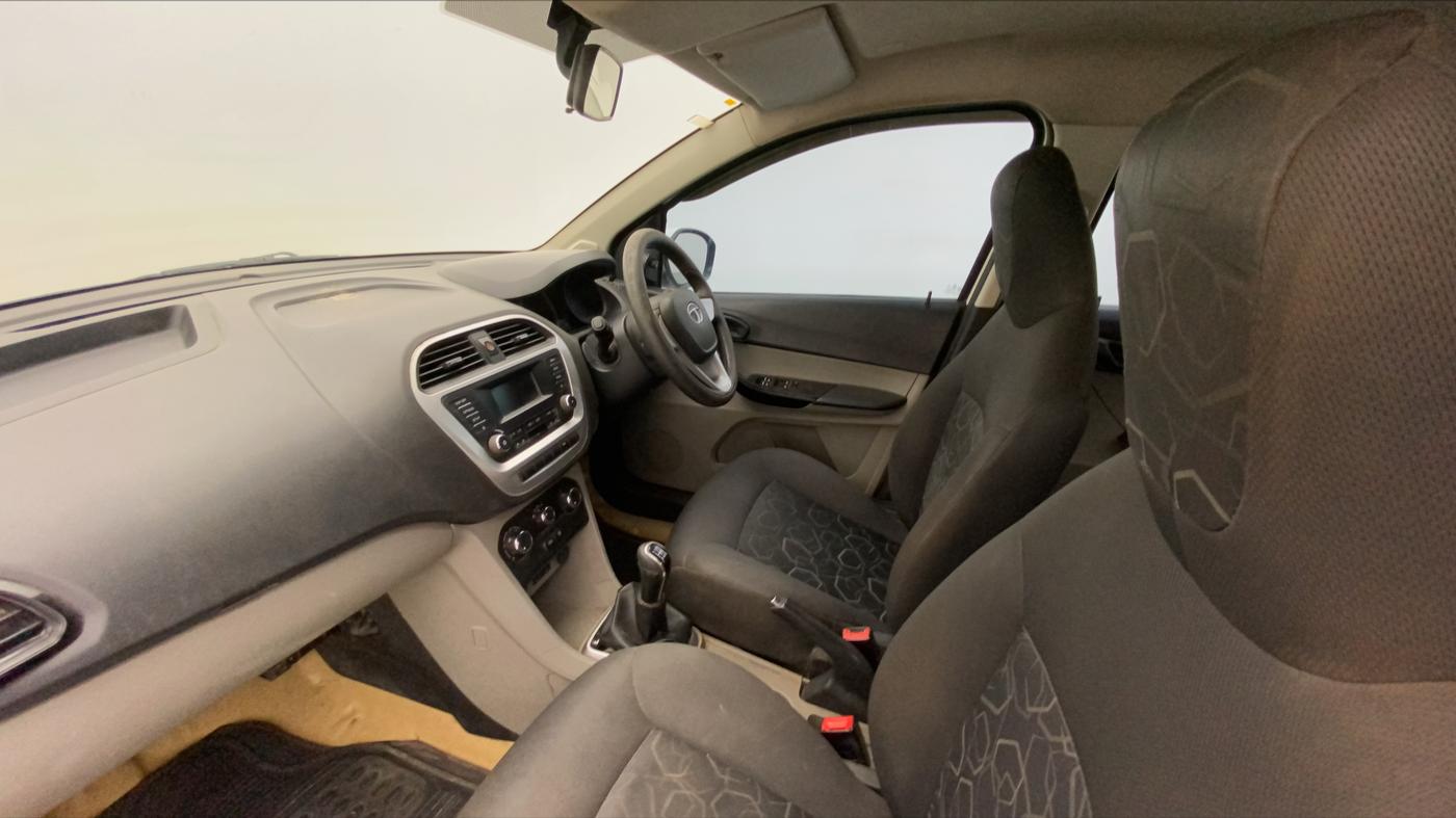 2017 Tata Tiago XT DIESEL, Diesel, Manual, 79,339 km, Right Side Front Door Cabin