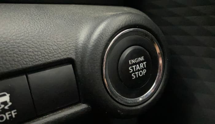 2025 Maruti Swift VXi (O) CNG, CNG, Manual, 10,617 km, Keyless Start/ Stop Button