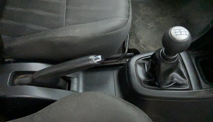2012 Maruti Swift VXI D, Petrol, Manual, 35,800 km, Gear Lever