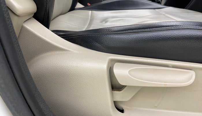 2013 Volkswagen Polo HIGHLINE1.2L, Petrol, Manual, 86,334 km, Driver Side Adjustment Panel