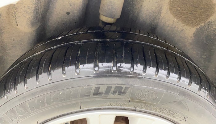 2013 Volkswagen Polo HIGHLINE1.2L, Petrol, Manual, 86,334 km, Right Rear Tyre Tread