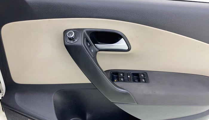 2013 Volkswagen Polo HIGHLINE1.2L, Petrol, Manual, 86,334 km, Driver Side Door Panels Control