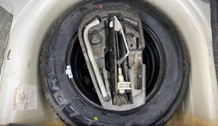 2013 Volkswagen Polo HIGHLINE1.2L, Petrol, Manual, 86,334 km, Spare Tyre