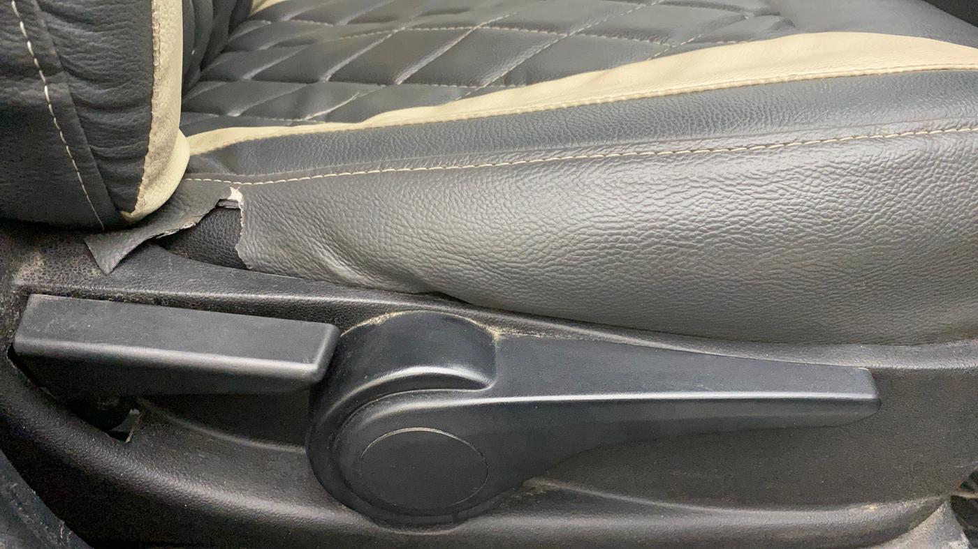 2018 Tata TIGOR XZ PLUS PETROL, Petrol, Manual, 66,709 km, Driver Side Adjustment Panel