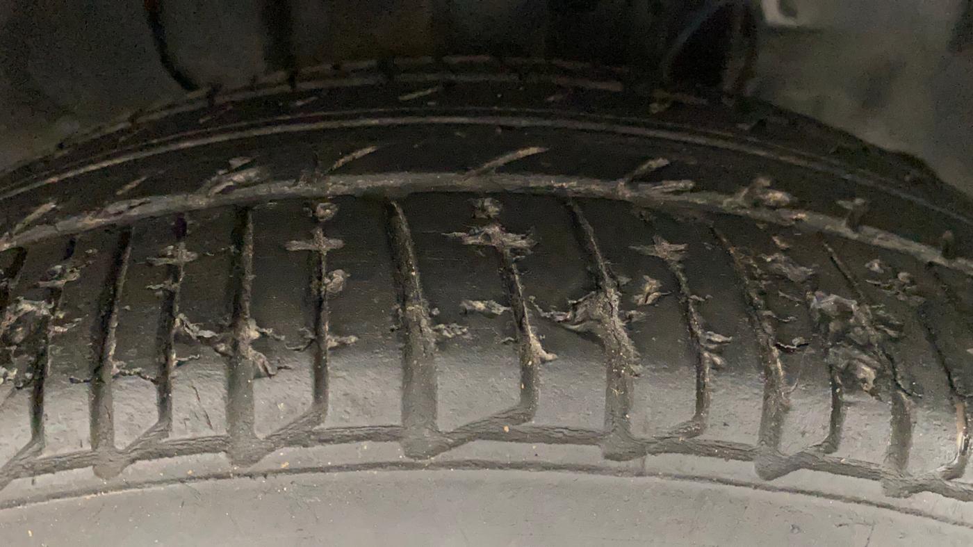 2018 Tata TIGOR XZ PLUS PETROL, Petrol, Manual, 66,709 km, Right Front Tyre Tread