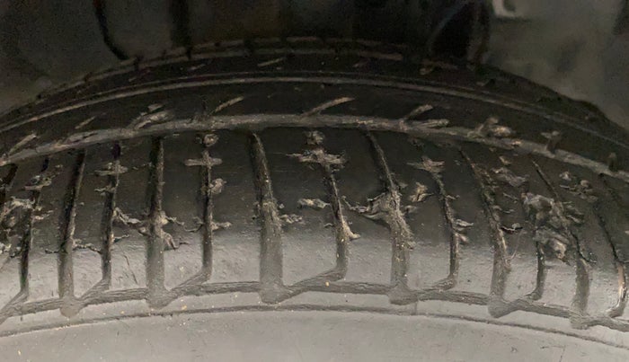 2018 Tata TIGOR XZ PLUS PETROL, Petrol, Manual, 66,709 km, Right Front Tyre Tread