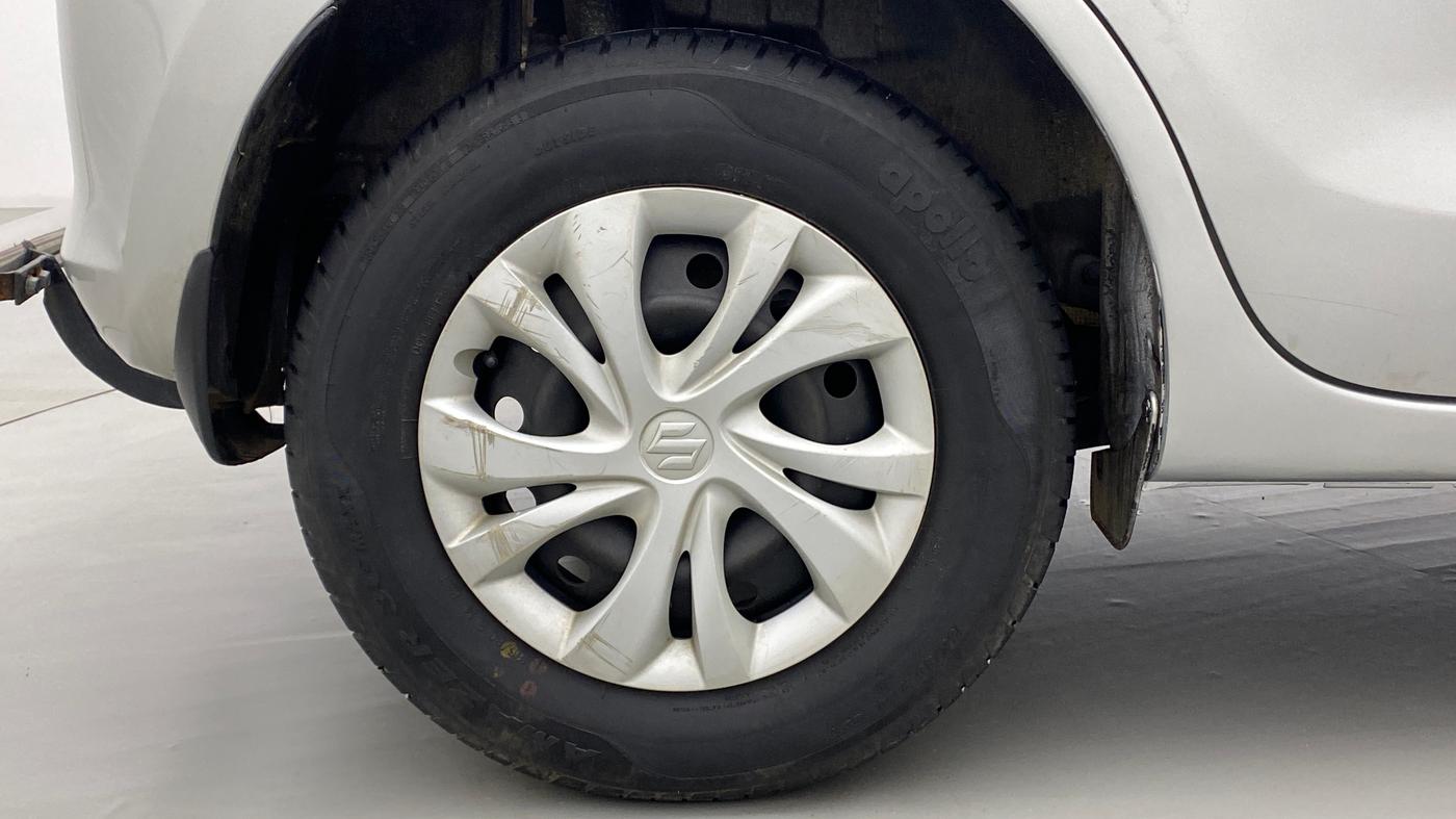 2019 Maruti Swift VXI, Petrol, Manual, 44,378 km, Right Rear Wheel
