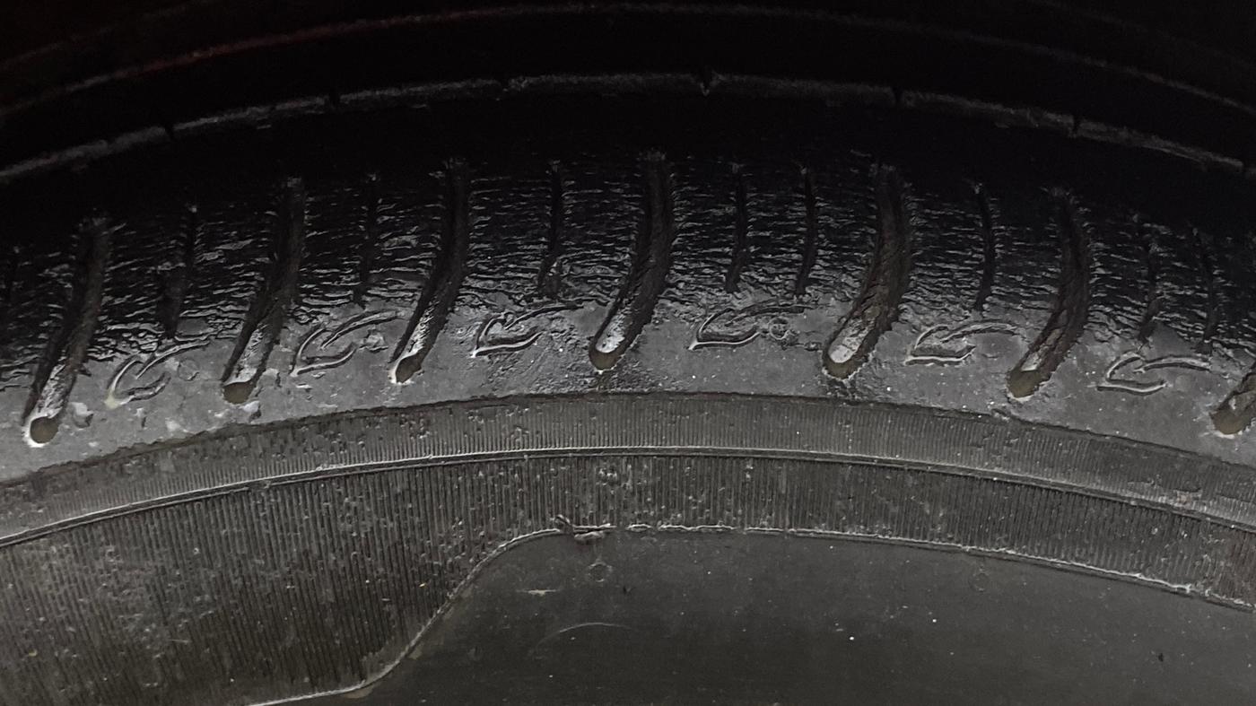 2020 Tata ALTROZ XT PETROL, Petrol, Manual, 52,151 km, Right Front Tyre Tread