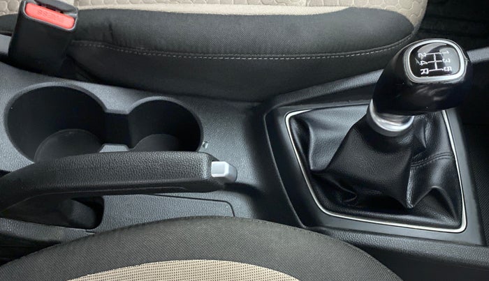2017 Hyundai Elite i20 ASTA 1.2 (O), Petrol, Manual, 17,988 km, Gear Lever