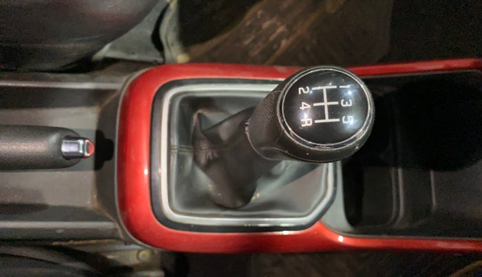 2018 Maruti IGNIS ZETA 1.2, Petrol, Manual, 1,04,808 km, Gear Lever