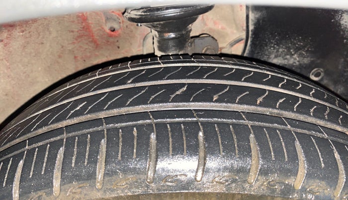 2018 Maruti IGNIS ZETA 1.2, Petrol, Manual, 1,04,808 km, Right Front Tyre Tread