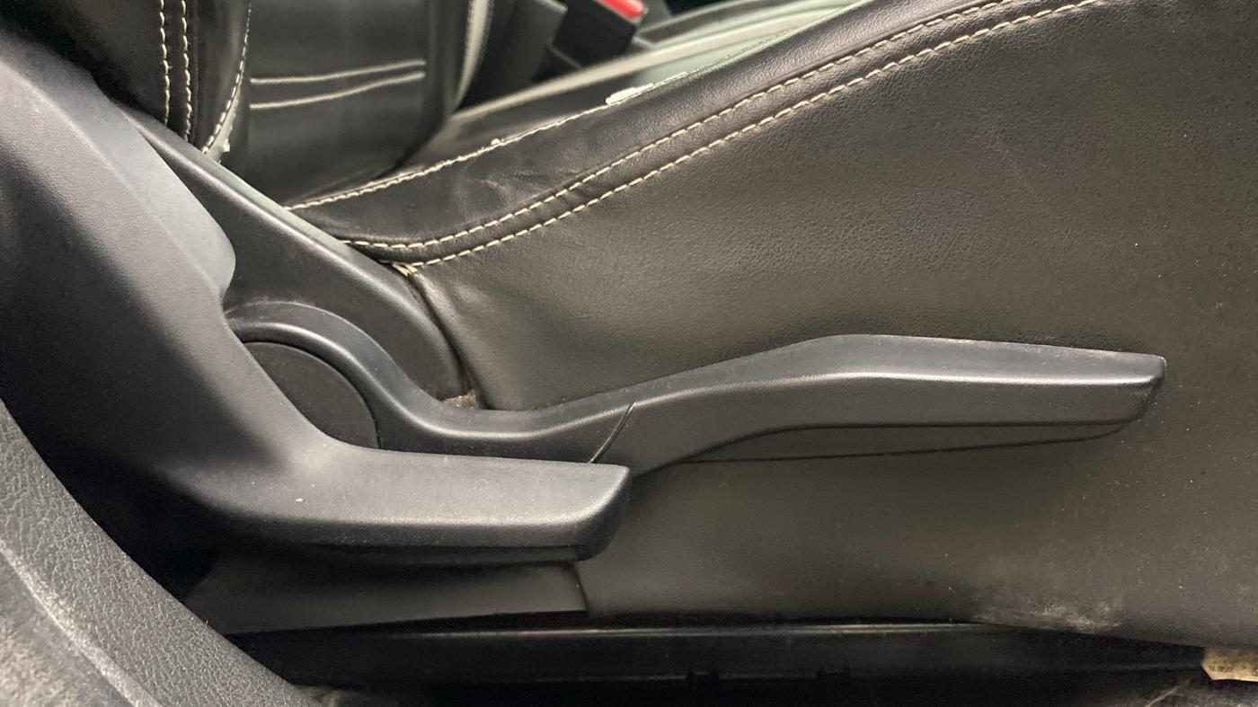 2017 Maruti Baleno ZETA PETROL 1.2, Petrol, Manual, 99,120 km, Driver Side Adjustment Panel