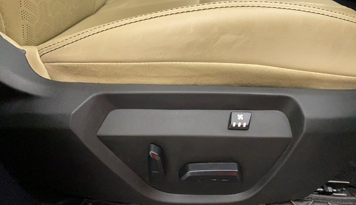 2022 Tata Safari XZA PLUS 6S ADVENTURE, Diesel, Automatic, 21,483 km, Driver Side Adjustment Panel