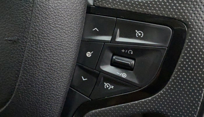 2022 Tata Safari XZA PLUS 6S ADVENTURE, Diesel, Automatic, 21,483 km, Adaptive Cruise Control