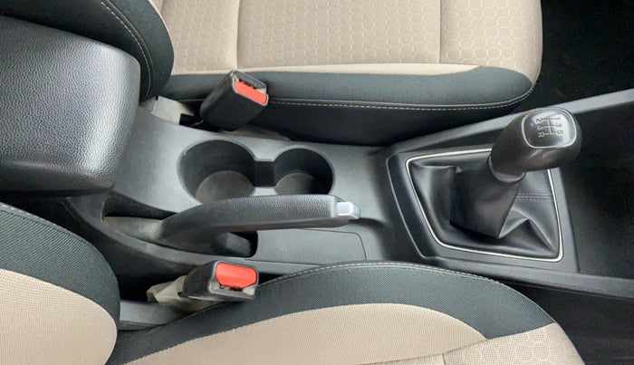 2016 Hyundai Elite i20 SPORTZ 1.2, Petrol, Manual, 32,569 km, Gear Lever