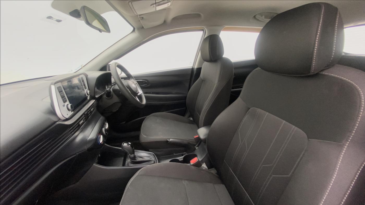 2021 Hyundai NEW I20 SPORTZ 1.2 AT, Petrol, Automatic, 12,665 km, Right Side Front Door Cabin