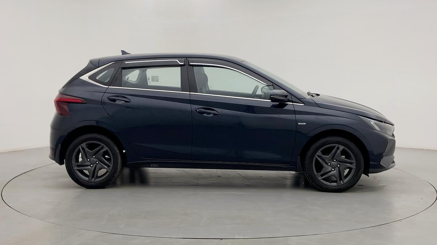 2021 Hyundai NEW I20 SPORTZ 1.2 AT, Petrol, Automatic, 12,665 km, Right Side View