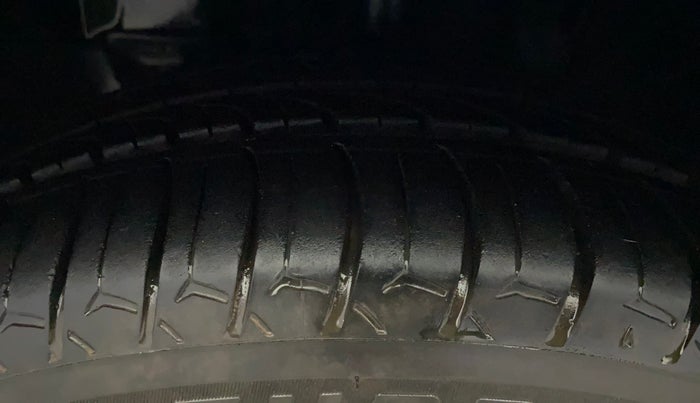 2020 Tata Tiago XZ PLUS DUAL TONE PETROL, Petrol, Manual, 91,700 km, Left Front Tyre Tread