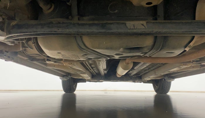 2013 Maruti Swift VXI, Petrol, Manual, 80,134 km, Rear Underbody