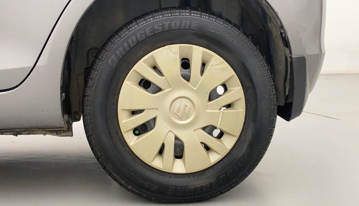 2013 Maruti Swift VXI, Petrol, Manual, 80,134 km, Left Rear Wheel