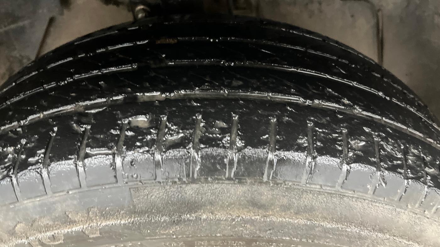 2019 Tata NEXON XM PETROL, Petrol, Manual, 93,271 km, Right Front Tyre Tread