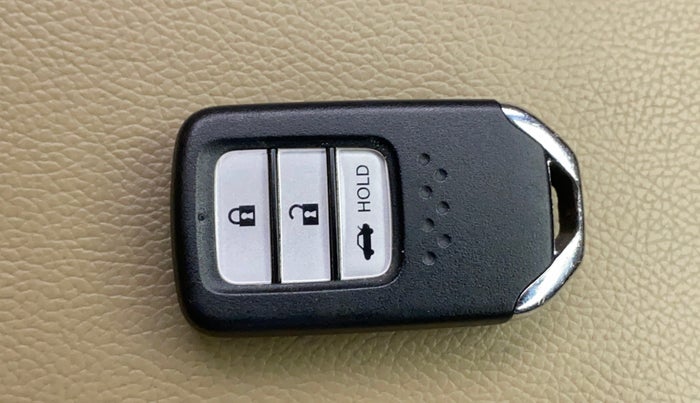 2018 Honda Amaze 1.5L I-DTEC VX, Diesel, Manual, 70,183 km, Key Close Up