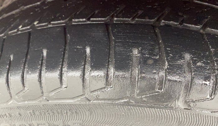 2018 Honda Amaze 1.5L I-DTEC VX, Diesel, Manual, 70,183 km, Left Front Tyre Tread