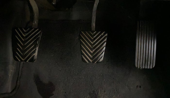 2018 Hyundai Verna 1.6 VTVT SX O, Petrol, Manual, 32,054 km, Pedals