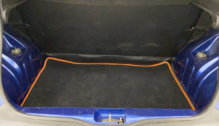 2019 Renault Kwid CLIMBER 1.0, Petrol, Manual, 52,231 km, Boot Inside