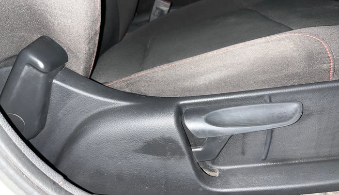 2019 Volkswagen Polo HIGHLINE PLUS 1.0, Petrol, Manual, 50,774 km, Driver Side Adjustment Panel