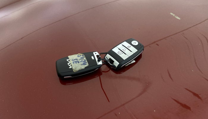 2021 KIA SELTOS GTX PLUS AT 1.5 DIESEL, Diesel, Automatic, 1,18,050 km, Key Close Up