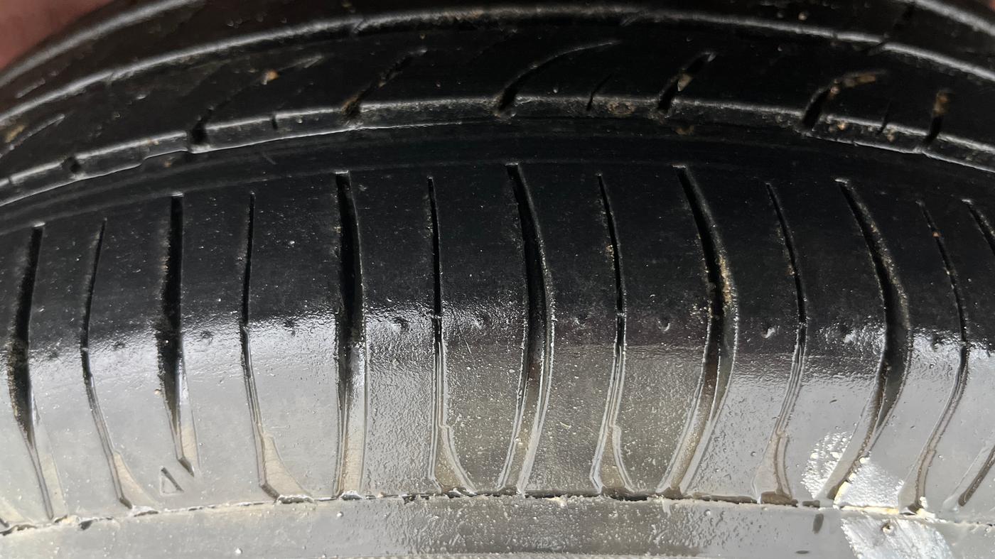 2015 Hyundai Elite i20 MAGNA 1.2, Petrol, Manual, 40,256 km, Left Rear Tyre Tread