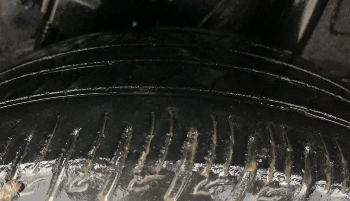 2021 Hyundai VENUE SX 1.0 TURBO, Petrol, Manual, 44,609 km, Left Rear Tyre Tread