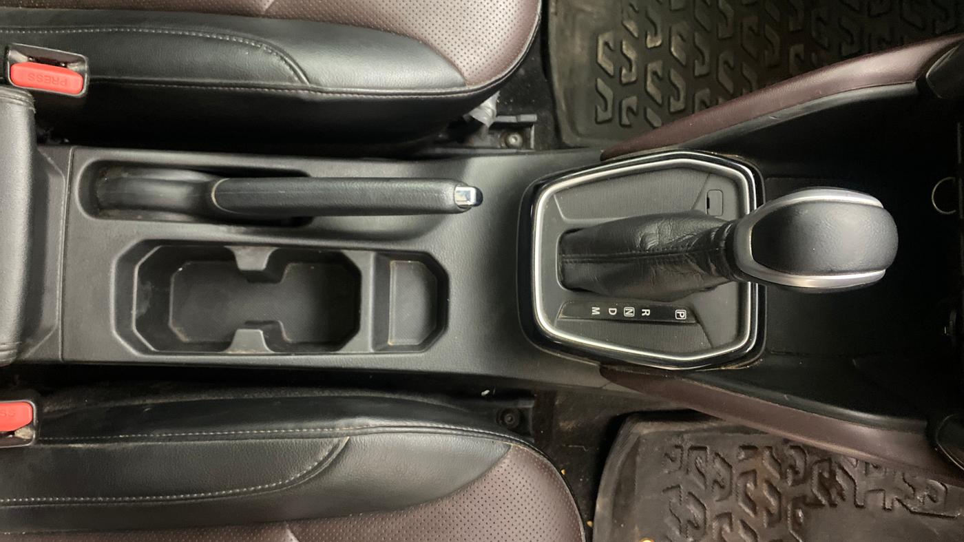 2022 Maruti Grand Vitara ALPHA SMART HYBRID AT, Petrol, Automatic, 91,661 km, Gear Lever