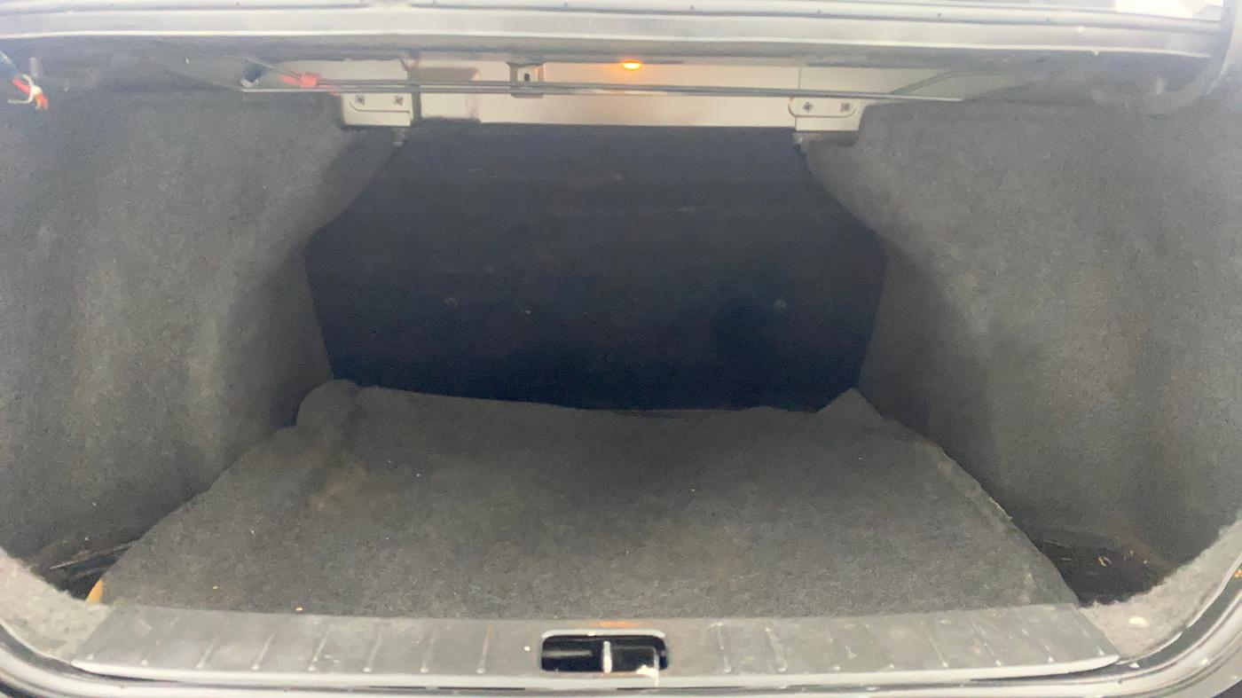 2014 Renault Scala RXL PETROL, Petrol, Manual, 72,419 km, Boot Inside