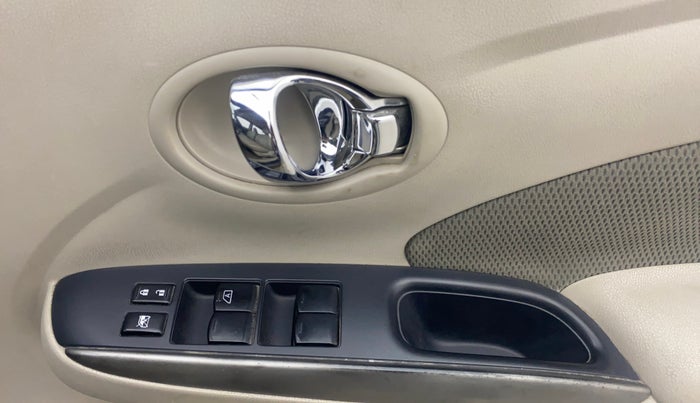 2014 Renault Scala RXL PETROL, Petrol, Manual, 72,419 km, Driver Side Door Panels Control