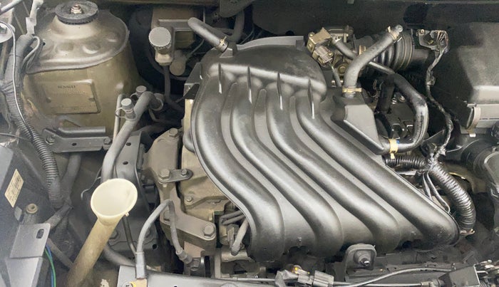 2014 Renault Scala RXL PETROL, Petrol, Manual, 72,419 km, Engine View - Right