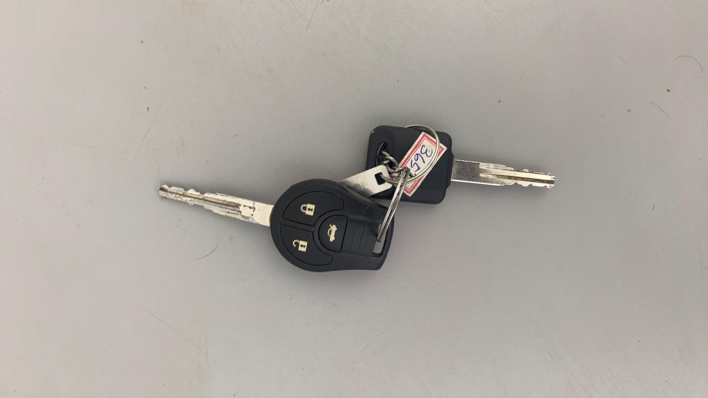 2014 Renault Scala RXL PETROL, Petrol, Manual, 72,419 km, Key Close Up