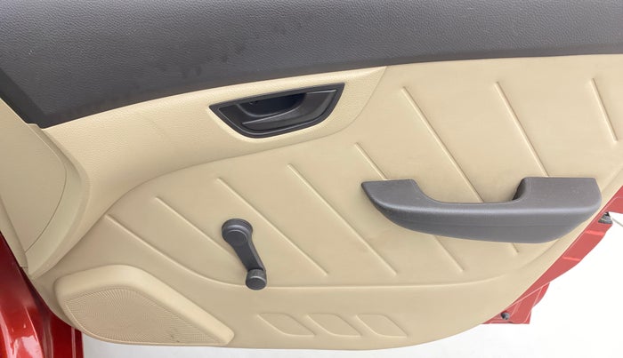 2011 Hyundai Eon ERA, Petrol, Manual, 41,230 km, Driver Side Door Panels Control