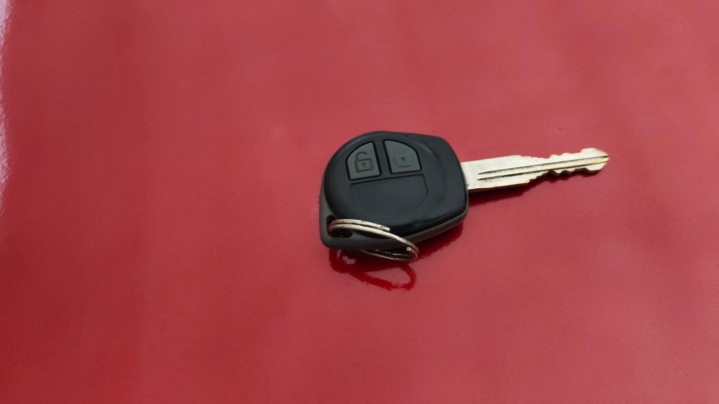 2014 Maruti Swift VXI, Petrol, Manual, 59,946 km, Key Close Up