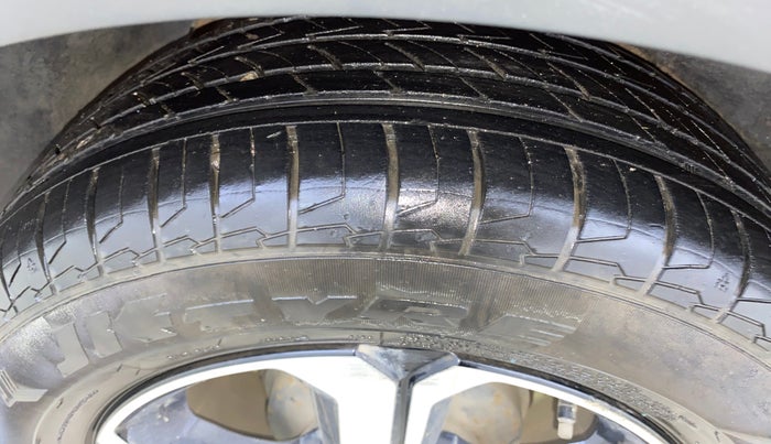 2021 Tata NEXON XZ PLUS (O) PETROL, Petrol, Manual, 1,04,667 km, Right Rear Tyre Tread